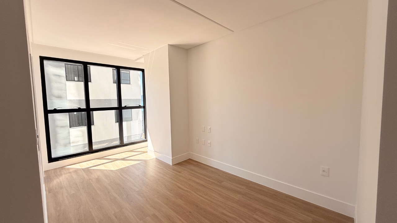 Apartamento 4 suítes em Meia Praia — Meia Praia, Itapema