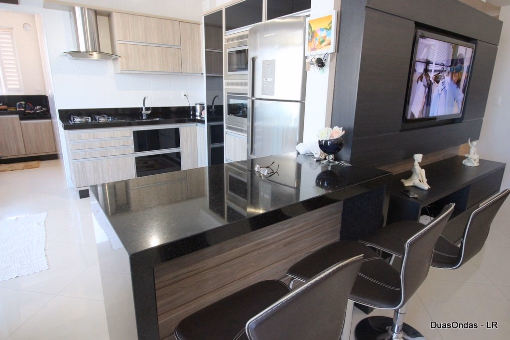 Apartamento 3 suítes em Meia Praia — Meia Praia, Itapema