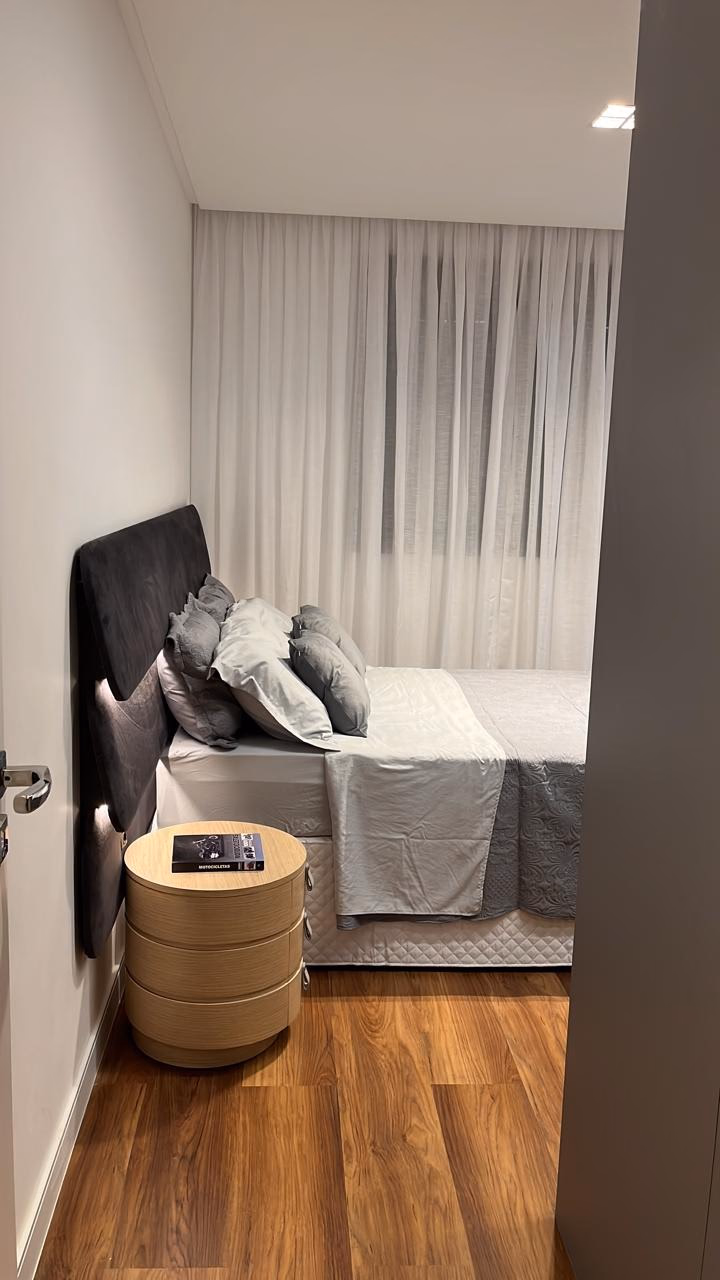 Apartamento 4 suítes em Meia Praia — Meia Praia, Itapema