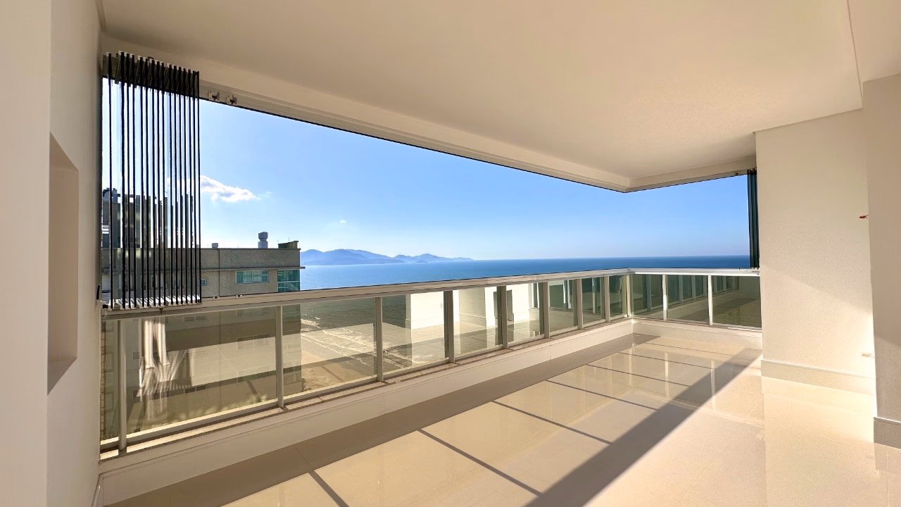 Apartamento 4 suítes em Meia Praia — Meia Praia, Itapema