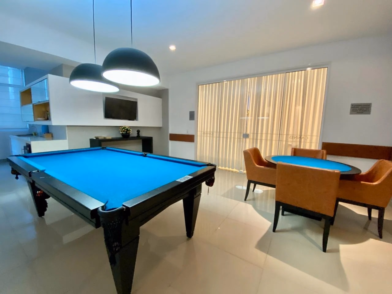 Residencial Cannes, Rua 270, Bairro Meia Praia, Itapema - SC (8)