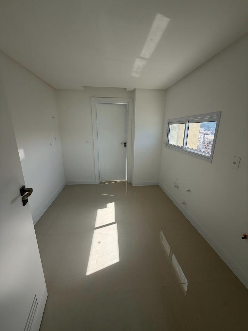 Apartamento 4 suítes em Centro — Centro, Itapema