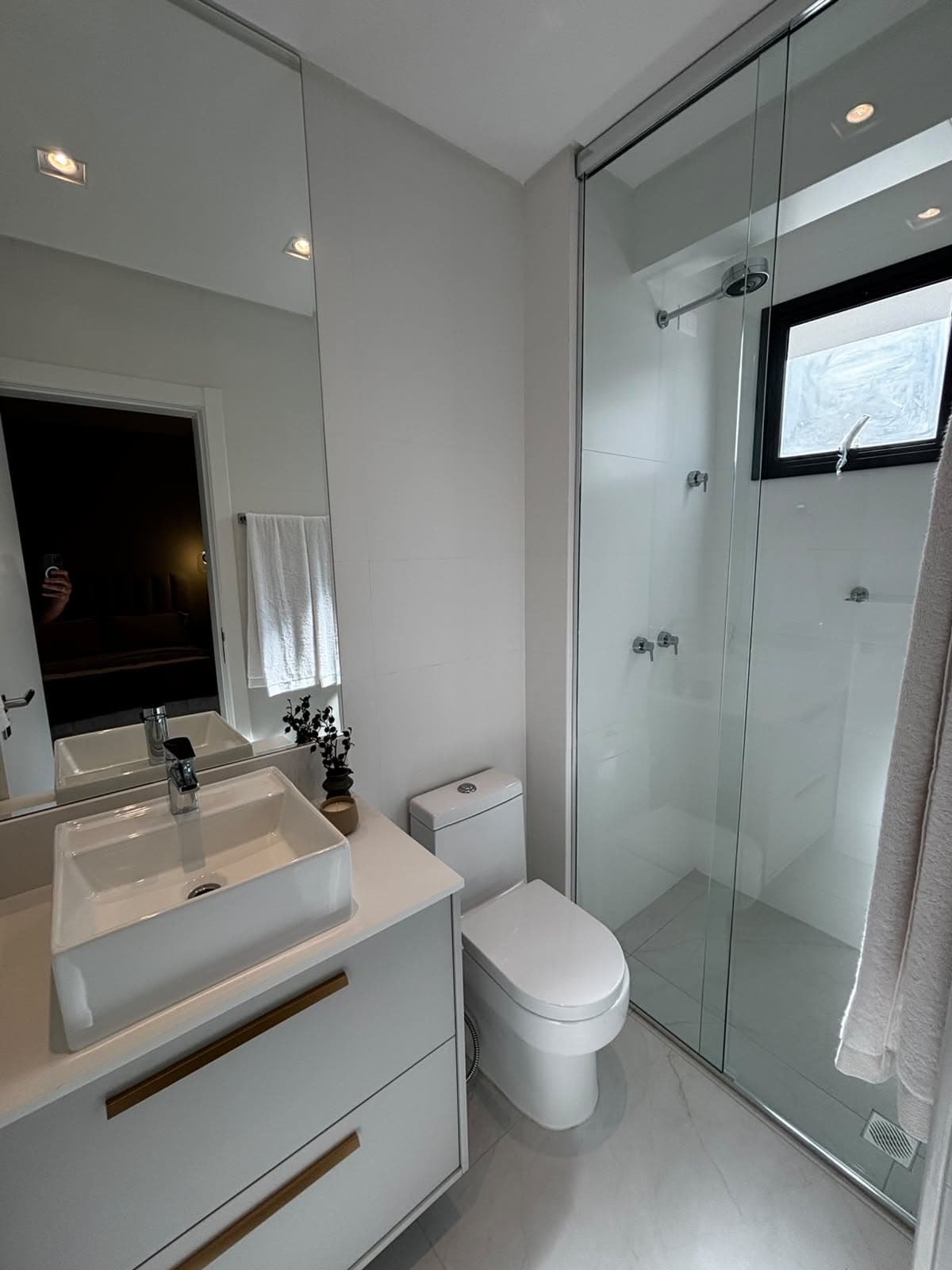 Apartamento 3 suítes em Meia Praia — Meia Praia, Itapema