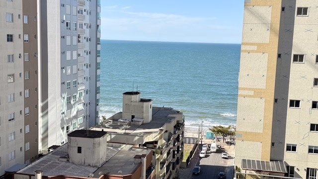 Apartamento 3 suítes em Meia Praia — Meia Praia, Itapema