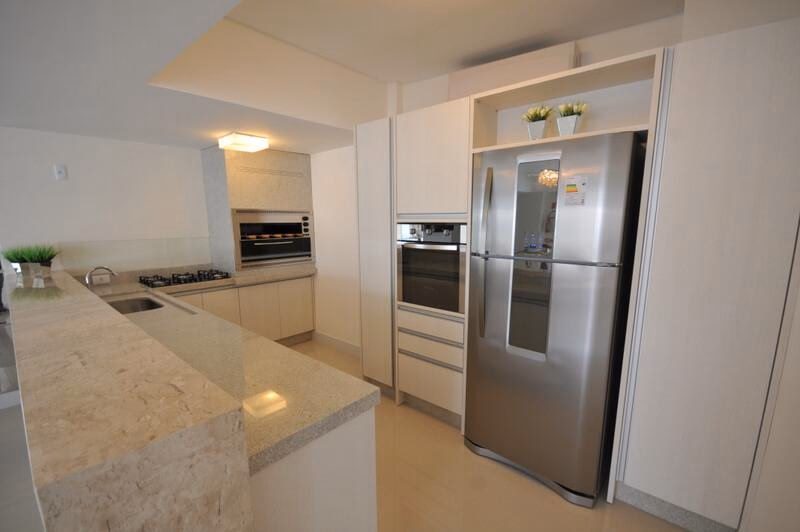 Apartamento 3 suítes em Meia Praia — Meia Praia, Itapema
