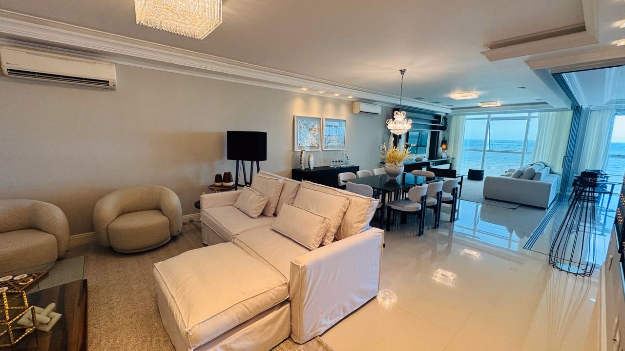 Apartamento 4 suítes em Meia Praia — Meia Praia, Itapema