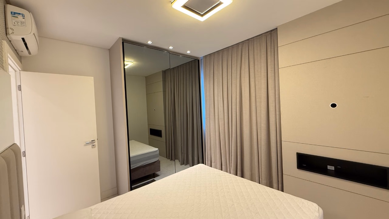 Apartamento 4 suítes em Meia Praia — Meia Praia, Itapema