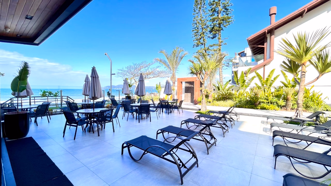 Apartamento quadra mar a venda na Meia Praia, Itapema-SC (8)