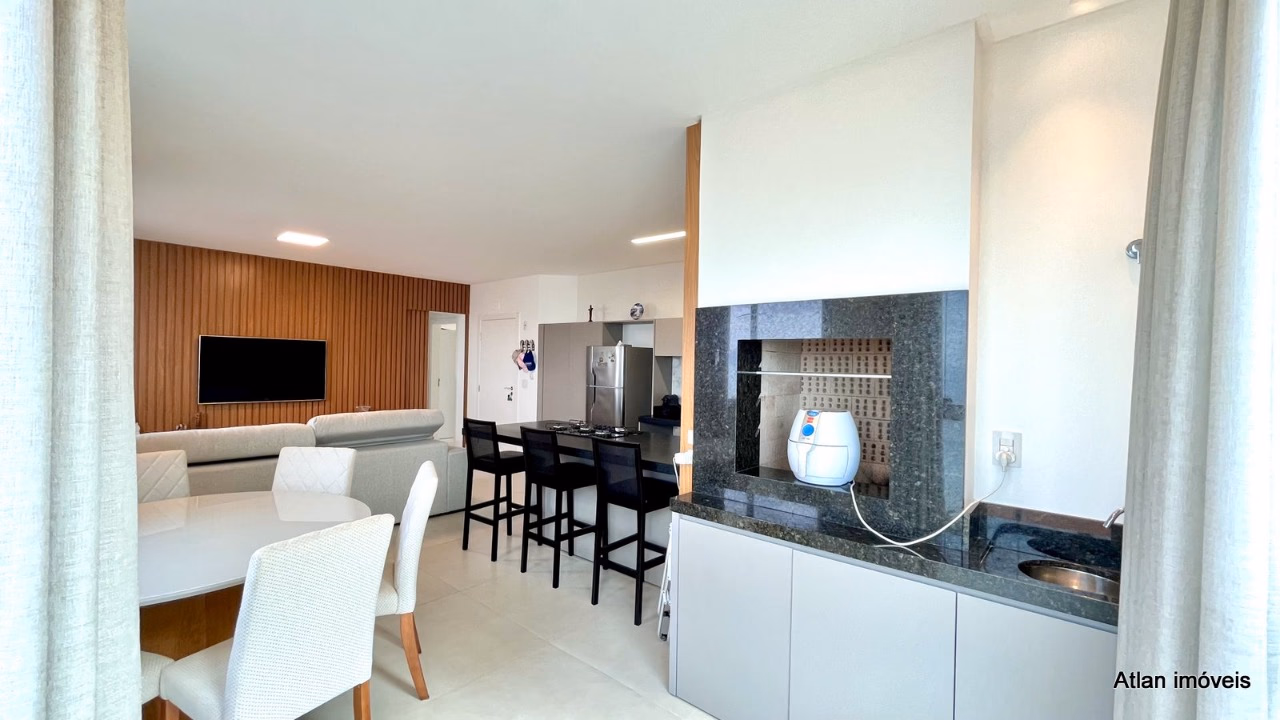 Apartamento 2 suítes em Meia Praia — Meia Praia, Itapema