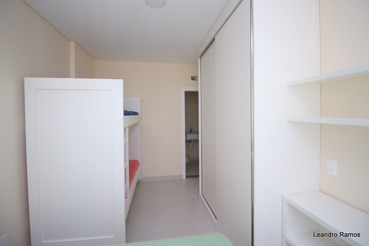 Apartamento 3 suítes em Meia Praia — Meia Praia, Itapema