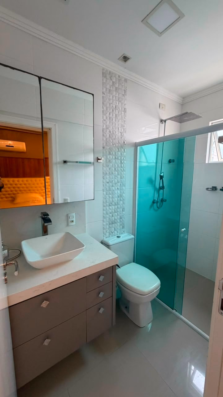 Apartamento 4 suítes em Meia Praia — Meia Praia, Itapema