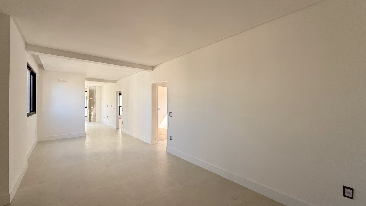 Apartamento 3 suítes em Meia Praia — Meia Praia, Itapema