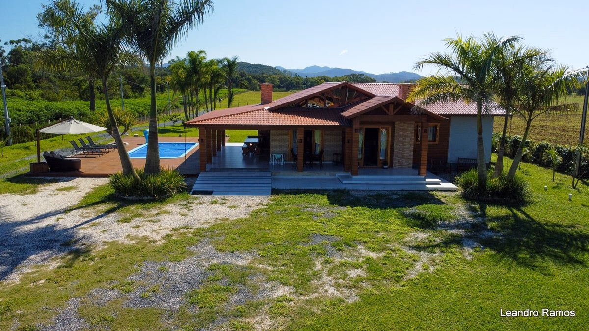 Imóvel 3 suítes em Ribanceira do Sul — Ribanceira do Sul, São João Batista