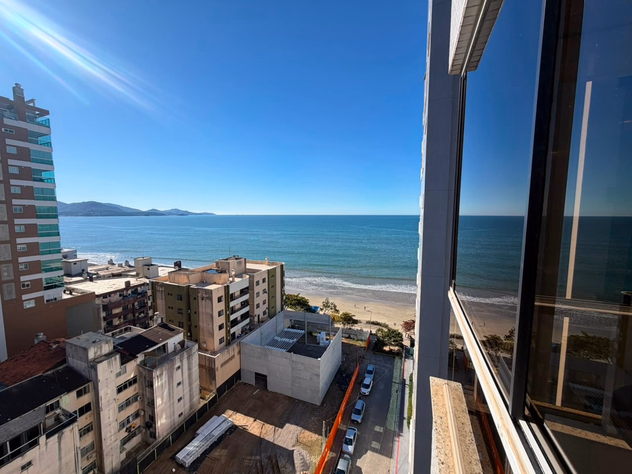 Apartamento 4 suítes em Meia Praia — Meia Praia, Itapema