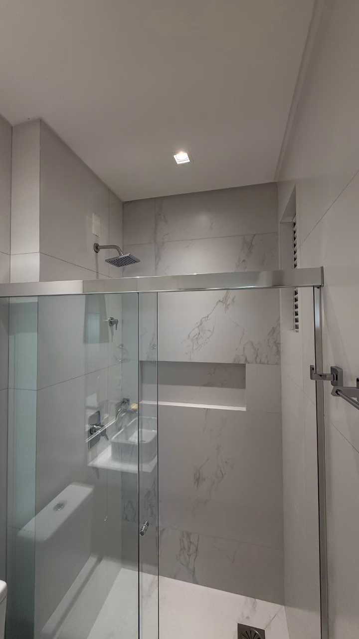 Apartamento 3 suítes em Meia Praia — Meia Praia, Itapema