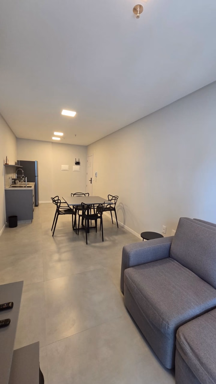Imóvel 1 suíte em Meia Praia — Meia Praia, Itapema