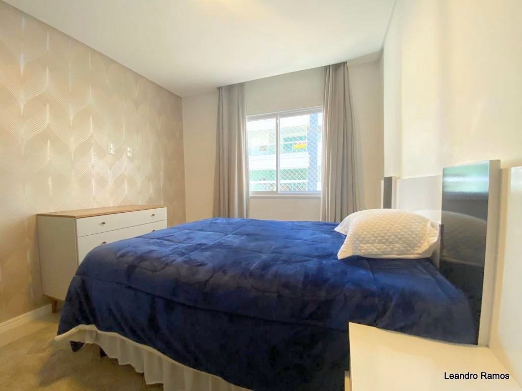 Apartamento 3 suítes em Meia Praia — Meia Praia, Itapema