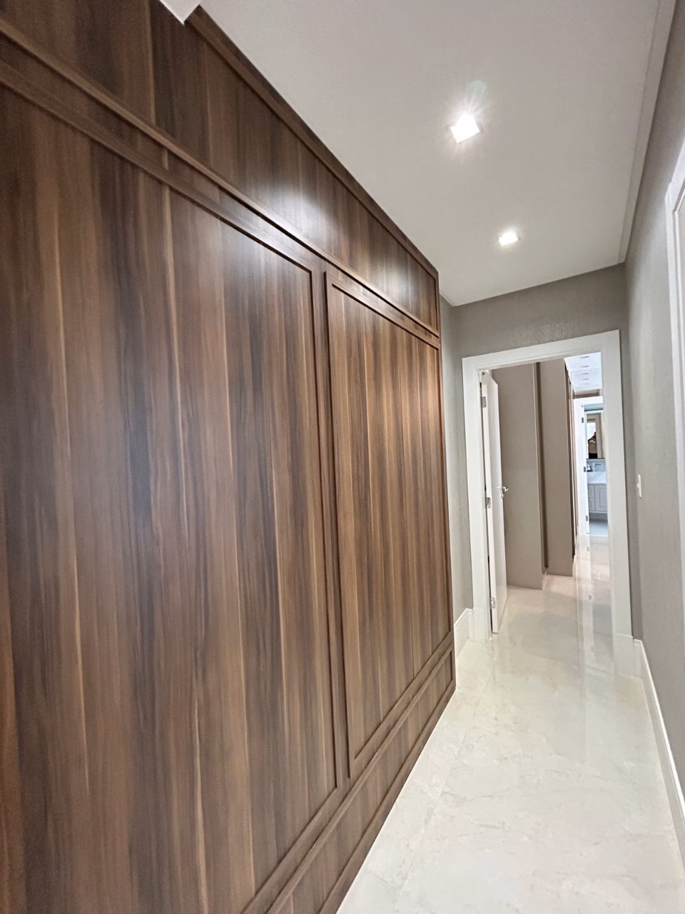 Apartamento 4 suítes em Meia Praia — Meia Praia, Itapema