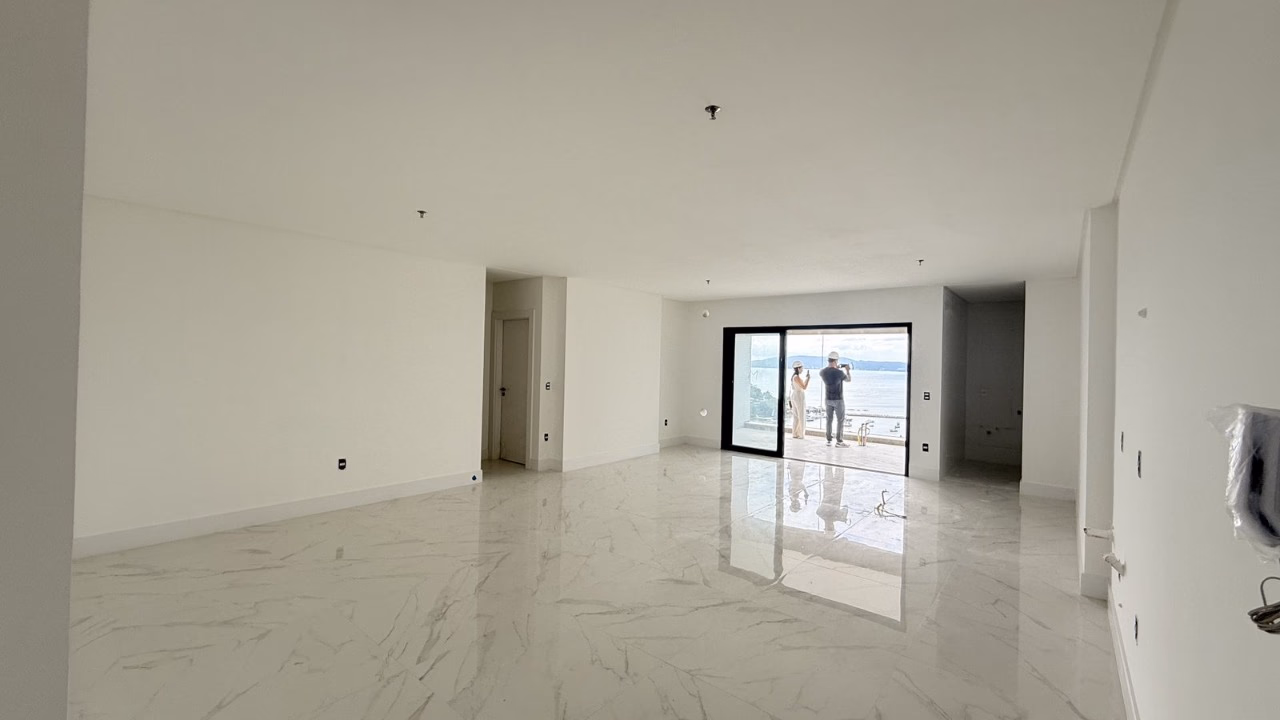Apartamento 4 suítes em Centro — Centro, Itapema