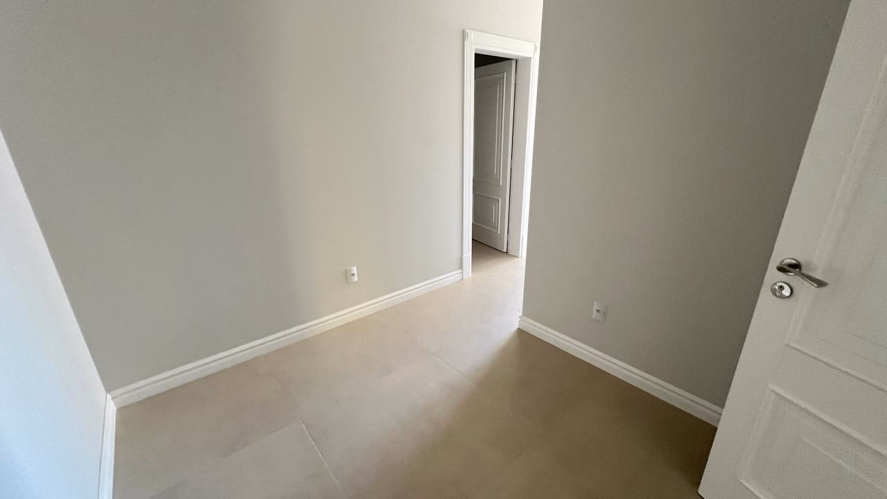 Apartamento 4 suítes em Meia Praia — Meia Praia, Itapema