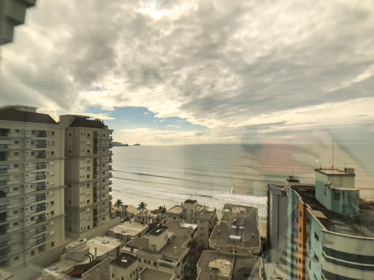 Apartamento 4 suítes em Meia Praia — Meia Praia, Itapema