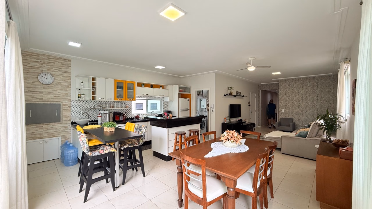 Apartamento 3 quartos em Meia Praia — Meia Praia, Itapema