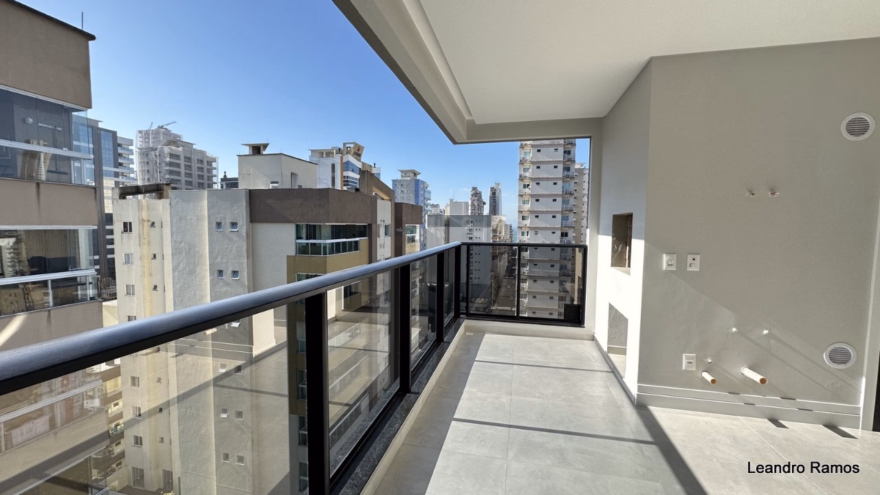 Apartamento 2 suítes em Meia Praia — Meia Praia, Itapema