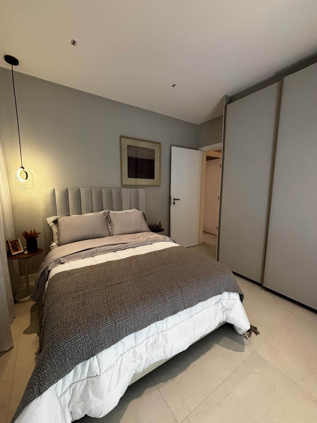 Apartamento 3 suítes em Meia Praia — Meia Praia, Itapema