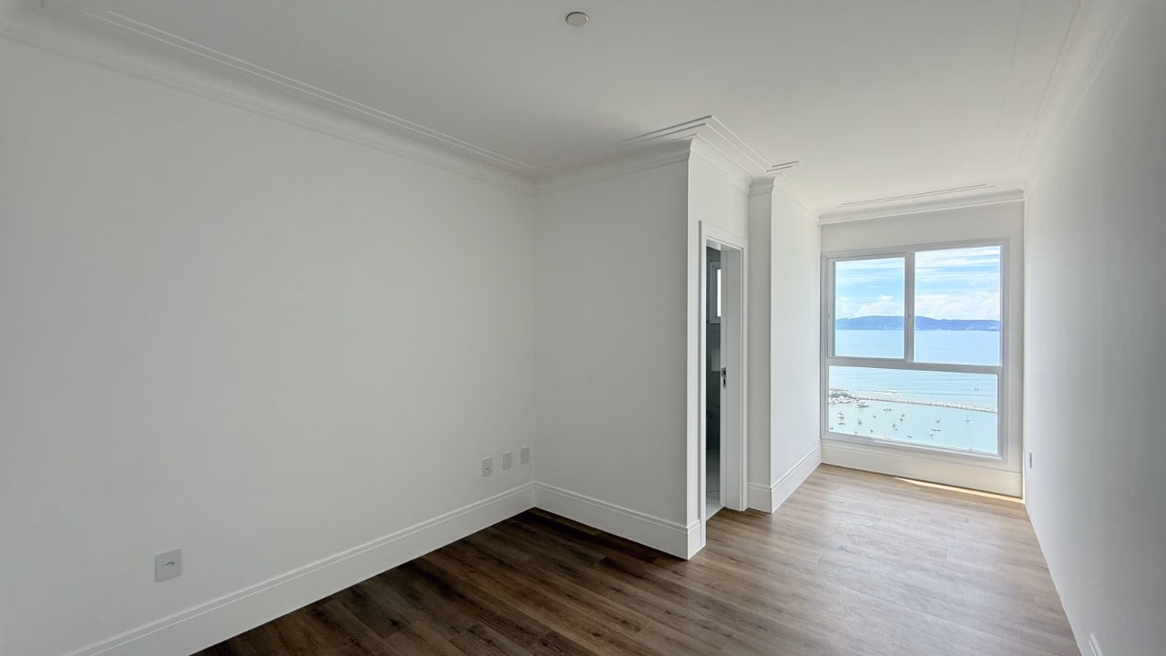 Apartamento 4 suítes em Canto da Praia — Canto da Praia, Itapema