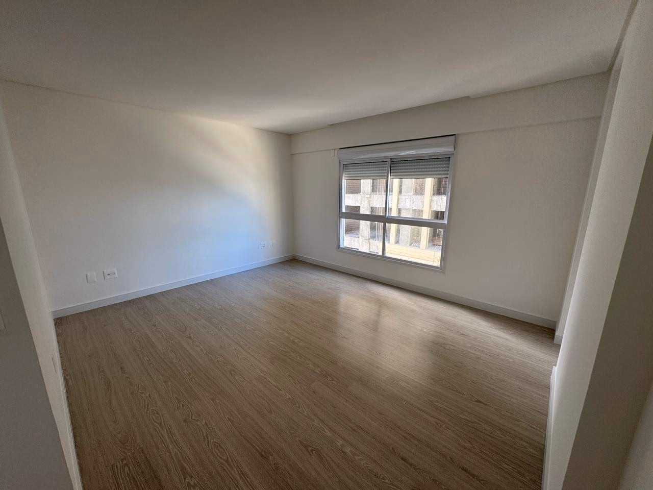 Apartamento 4 suítes em Meia Praia — Meia Praia, Itapema