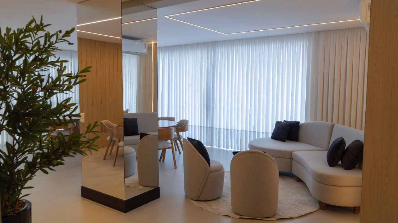 Apartamento 3 suítes em Meia Praia — Meia Praia, Itapema