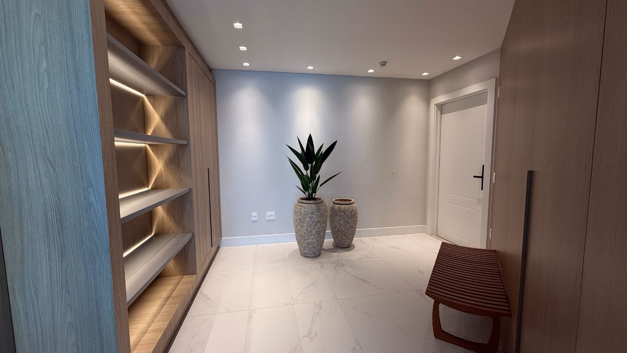 Apartamento 3 suítes em Meia Praia — Meia Praia, Itapema