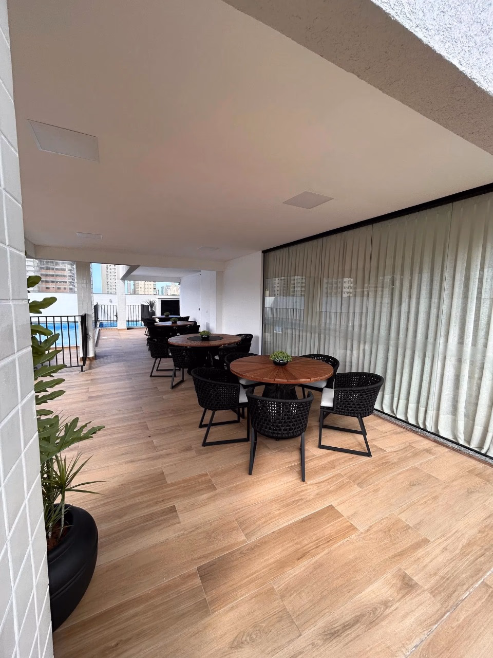 Residencial Maverick - Rua 274, Bairro Meia Praia, Itapema - SC (7)