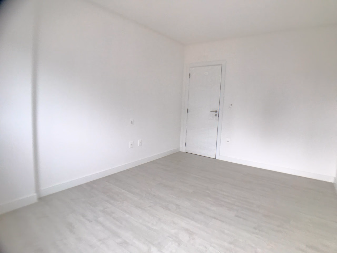 Apartamento 4 suítes em Meia Praia — Meia Praia, Itapema