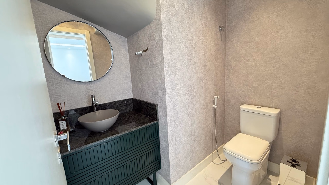 Apartamento 4 suítes em Meia Praia — Meia Praia, Itapema