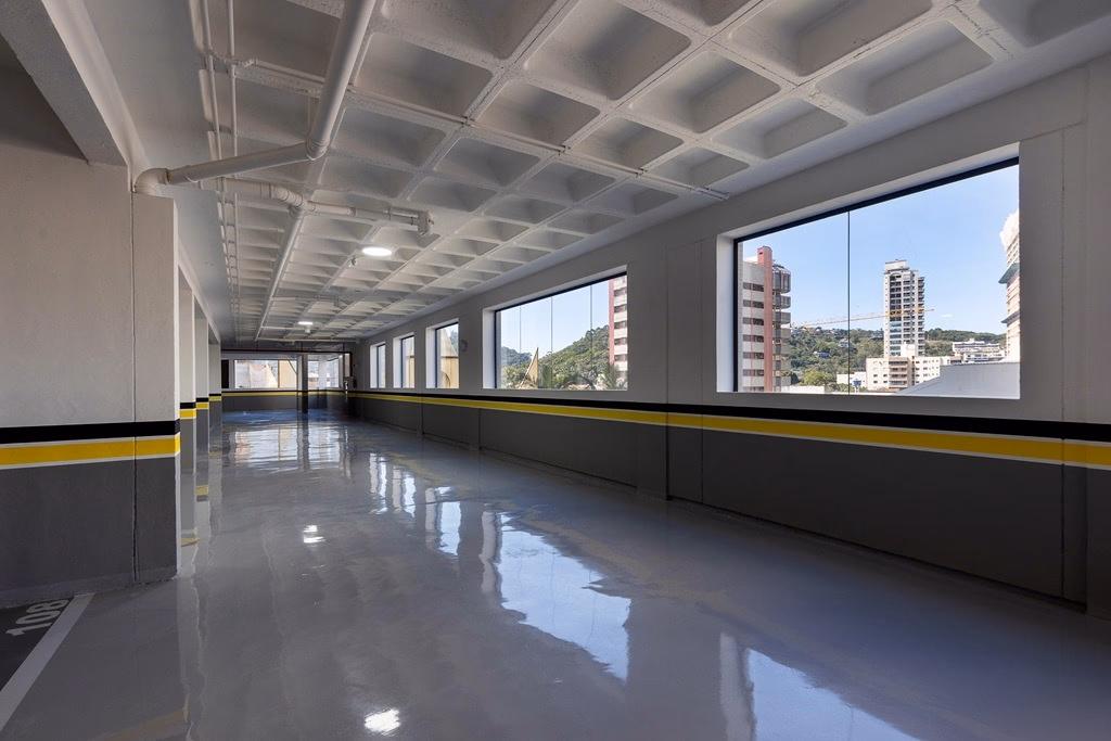 Apartamento 3 suítes em Meia Praia — Meia Praia, Itapema