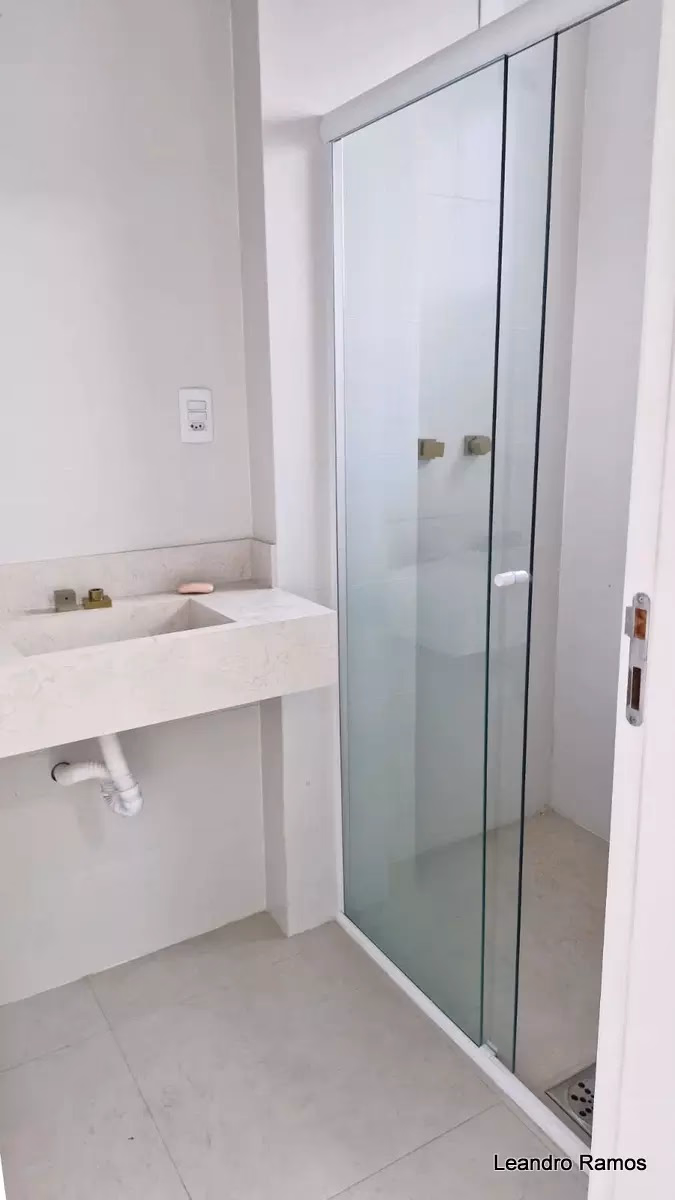 Apartamento 4 suítes em Meia Praia — Meia Praia, Itapema