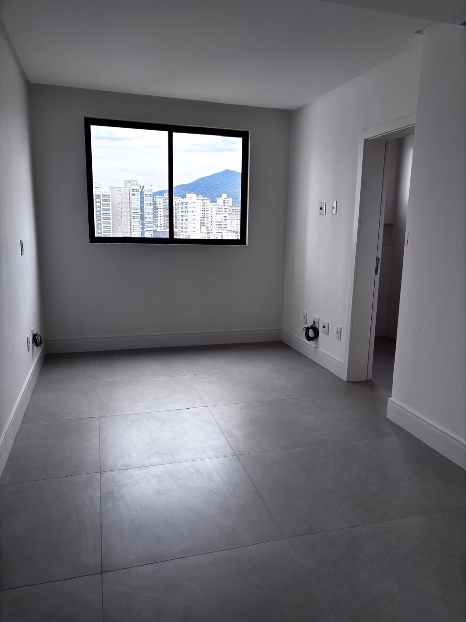 Apartamento 3 suítes em Meia Praia — Meia Praia, Itapema
