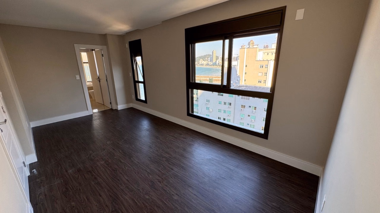Apartamento 4 suítes em Centro — Centro, Itapema