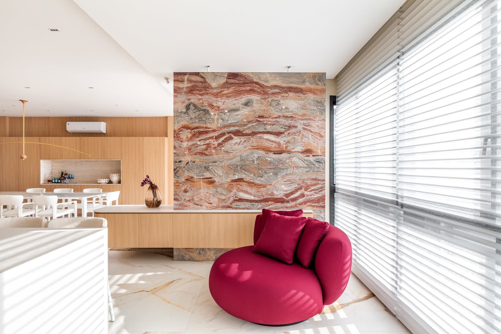 Apartamento 4 suítes em Meia Praia — Meia Praia, Itapema