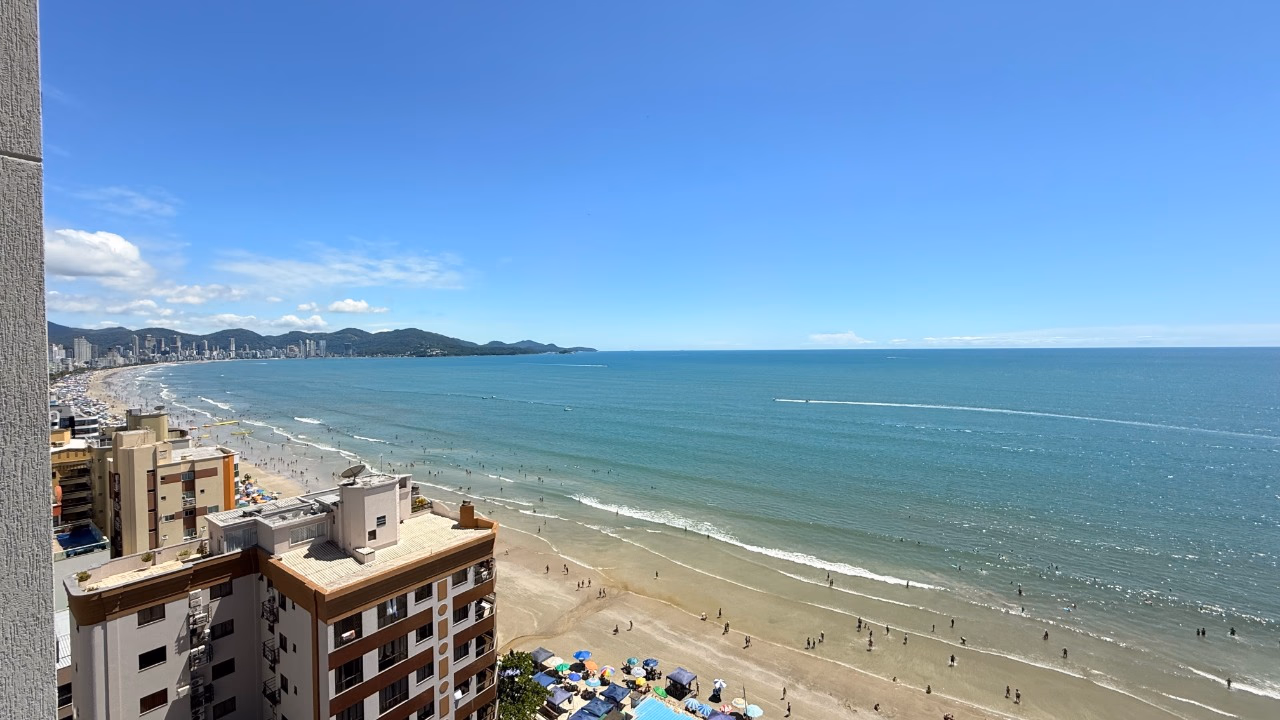 Apartamento 3 suítes em Meia Praia — Meia Praia, Itapema