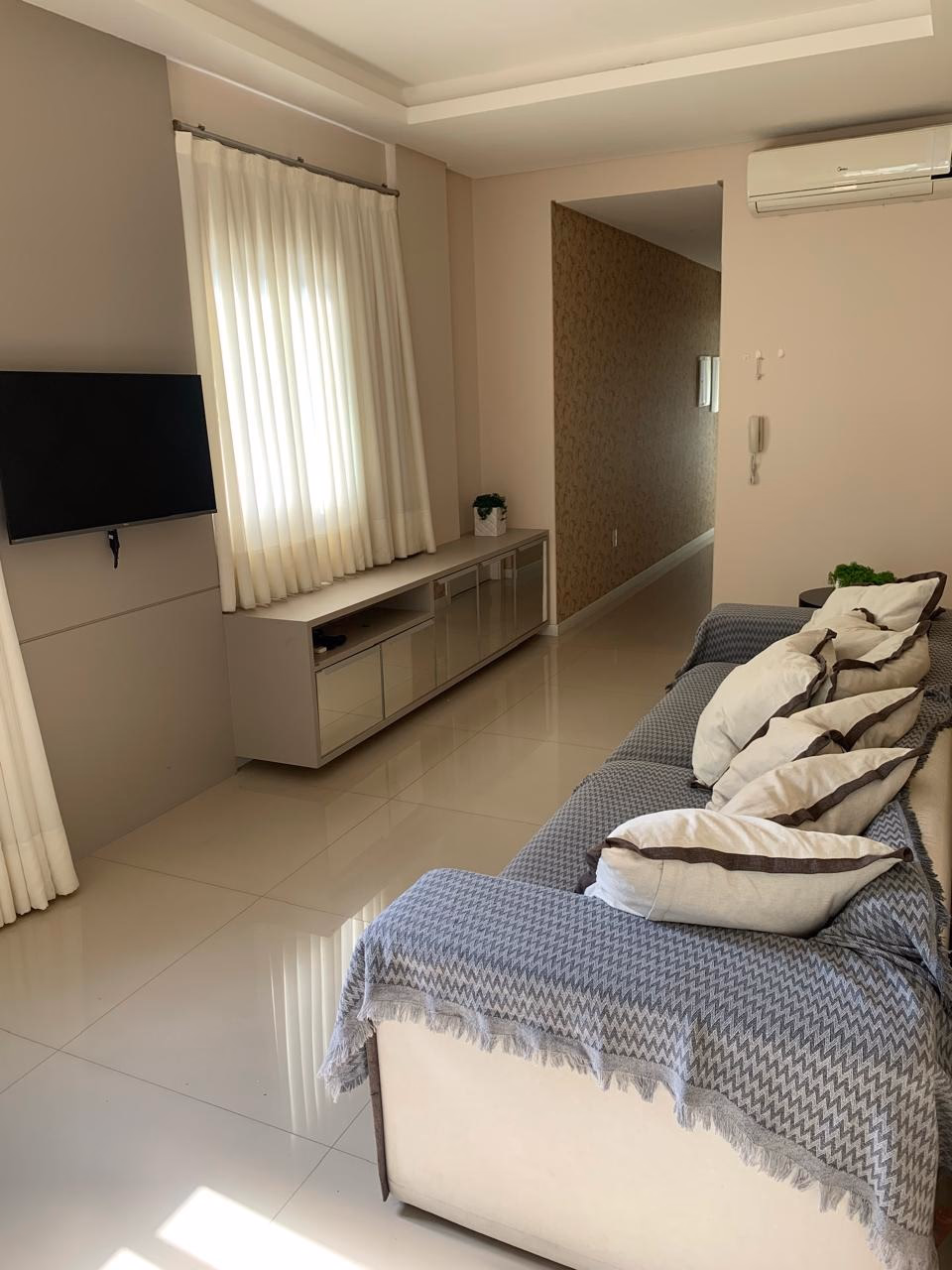 Apartamento 3 suítes em Meia Praia — Meia Praia, Itapema