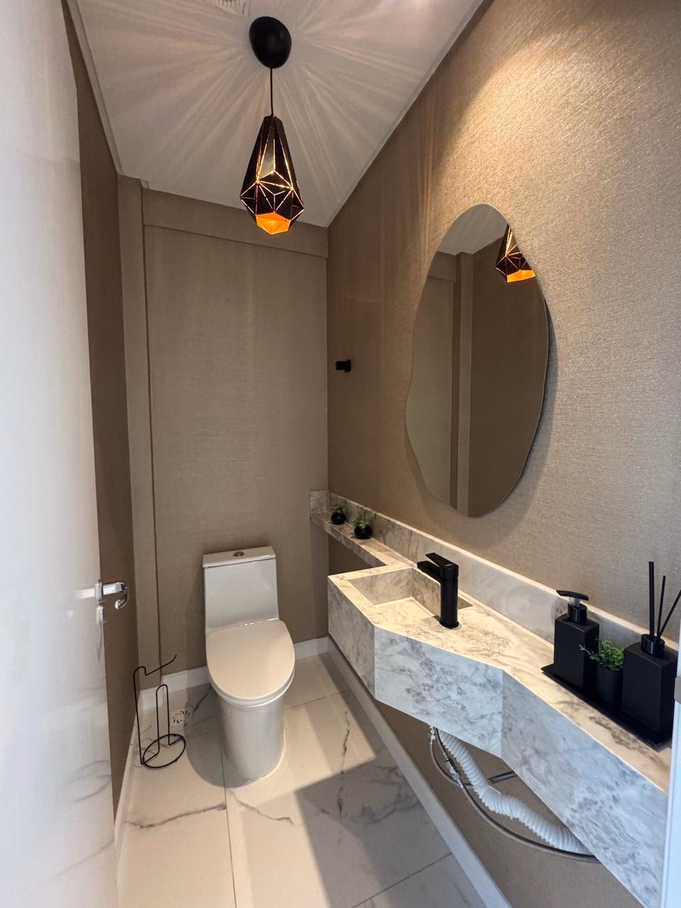 Apartamento 2 suítes em Meia Praia — Meia Praia, Itapema