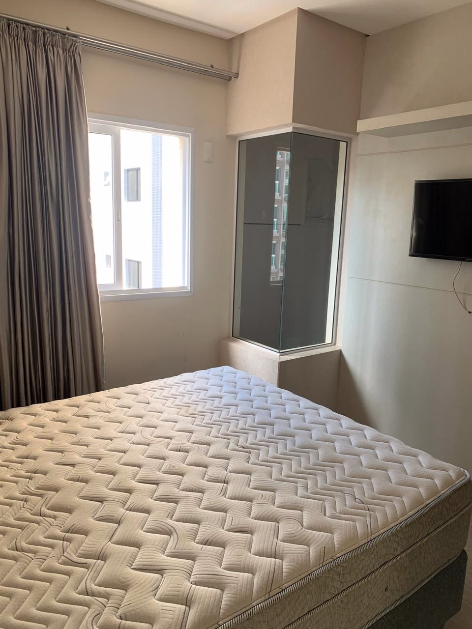 Apartamento 3 suítes em Meia Praia — Meia Praia, Itapema