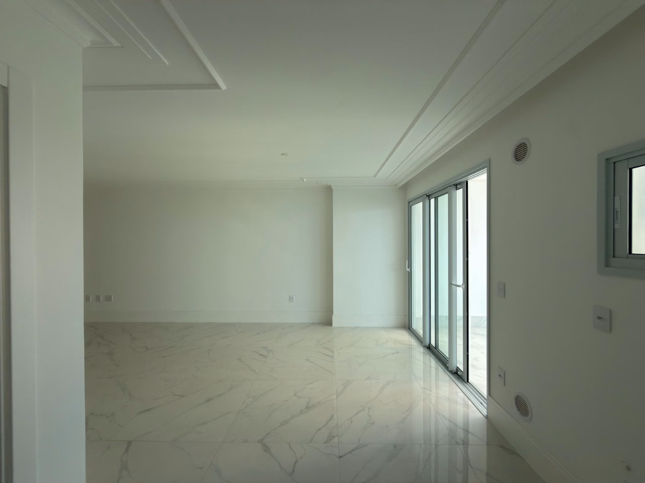 Apartamento 4 suítes em Centro — Centro, Itapema
