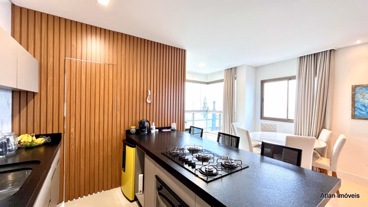 Apartamento 2 suítes em Meia Praia — Meia Praia, Itapema