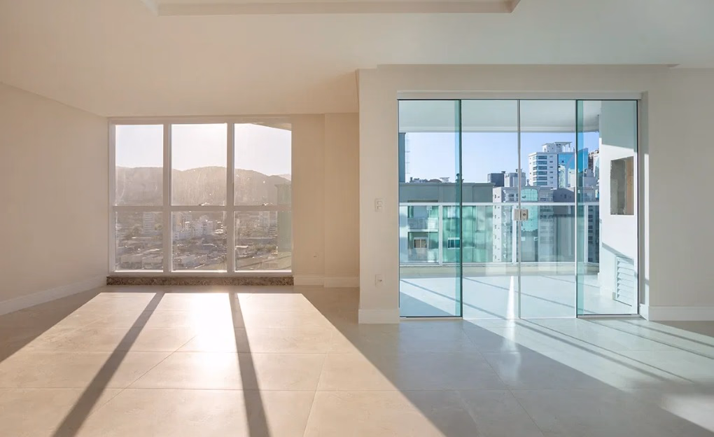 Apartamento 3 suítes em Meia Praia — Meia Praia, Itapema