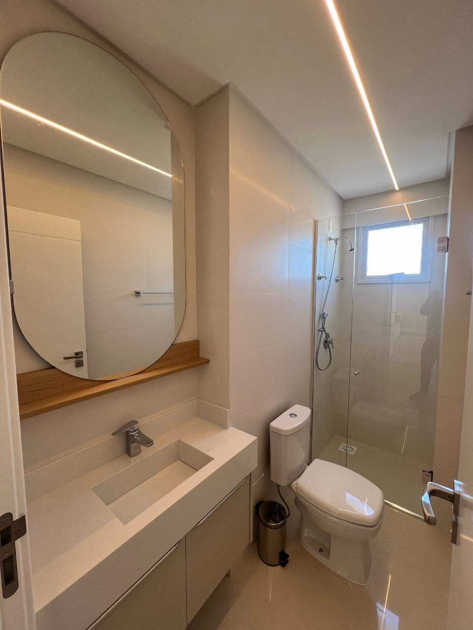 Apartamento 4 suítes em Meia Praia — Meia Praia, Itapema