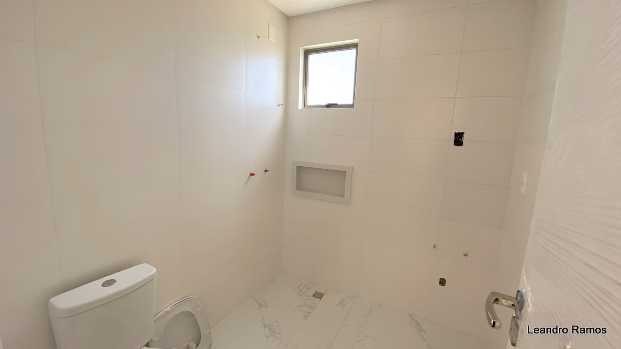 Apartamento 3 suítes em Meia Praia — Meia Praia, Itapema