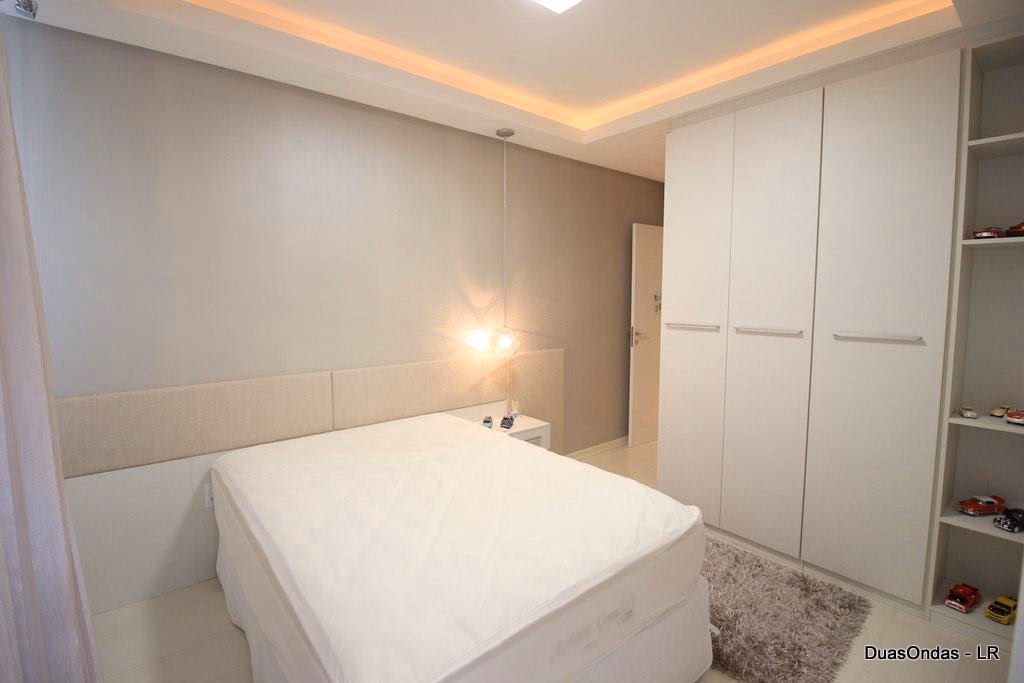 Apartamento 3 suítes em Meia Praia — Meia Praia, Itapema